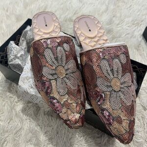 Birdies The Dove Pink Petal Floral Pattern Sequin - Size 10.5 - NIB